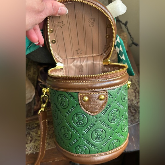 UNIQUE🔥GENUINE LEATHER 🧸 zip around Bucket scarf satchel/Crossbody - Picture 13 of 13